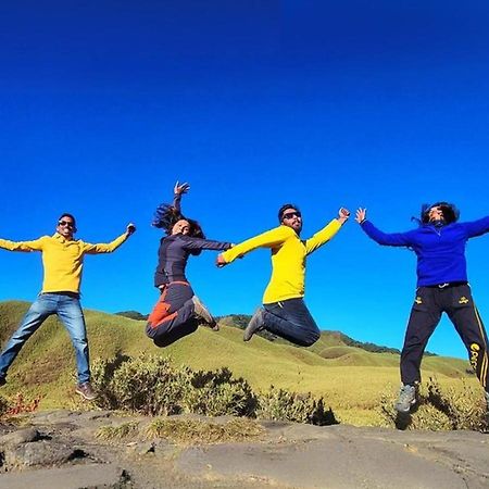 Mechueki Backpacker Hostel By Trulynaga Kohima ภายนอก รูปภาพ