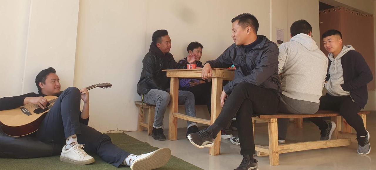 Mechueki Backpacker Hostel By Trulynaga Kohima ภายนอก รูปภาพ